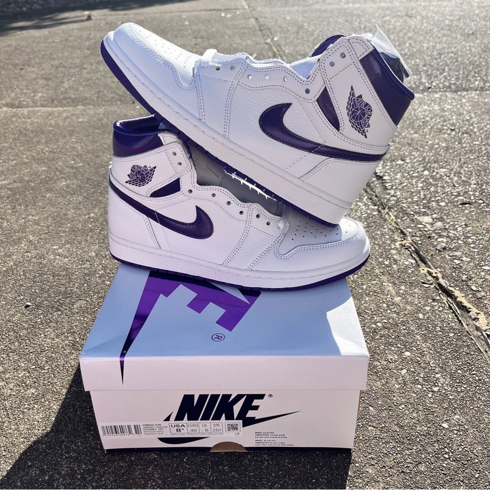 Women’s Nike Air Jordan 1 High Court Purple Metallic Size 8.5W New in Box